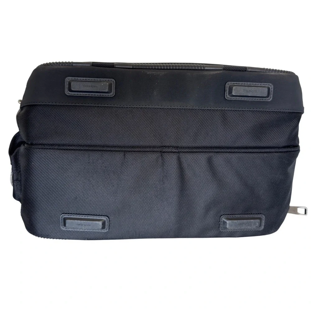 Travelpro Black Ballistic Nylon Flight Bag Multi-Pocket Carry On Travel Briefcas